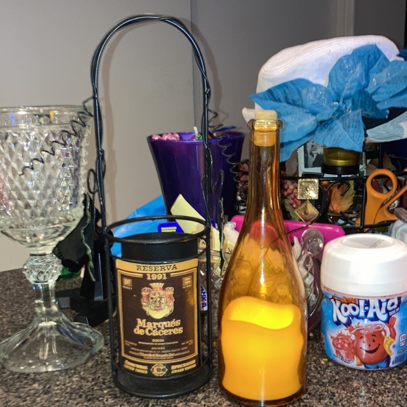 Vintage light up wine display - Picture 4 of 5